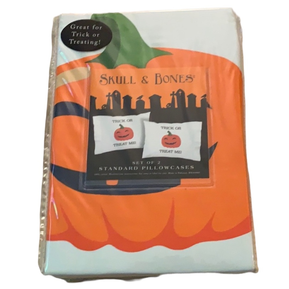 Skull & Bones Trick Or Treat Me Pumpkin 2 Standard Halloween Pillowcases.